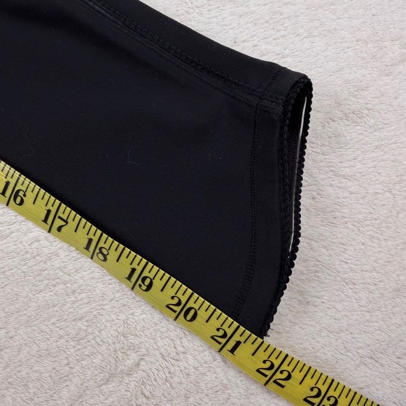 Lululemon P30416 Cropped Black Athletic Pants Mesh Detail on back size 4‎ - Picture 12 of 13